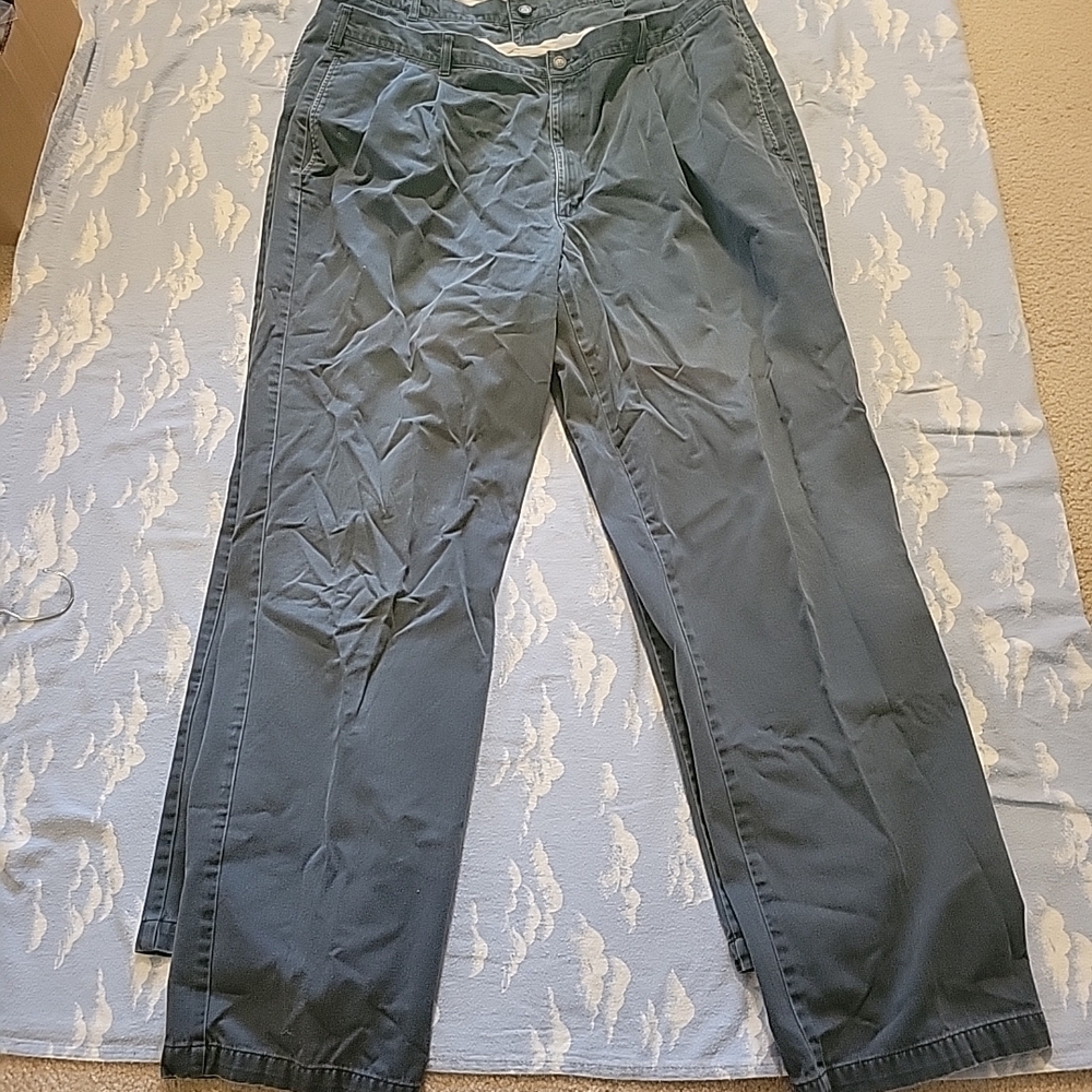 Men's Classic Straight Fit Pants — Dark Gray